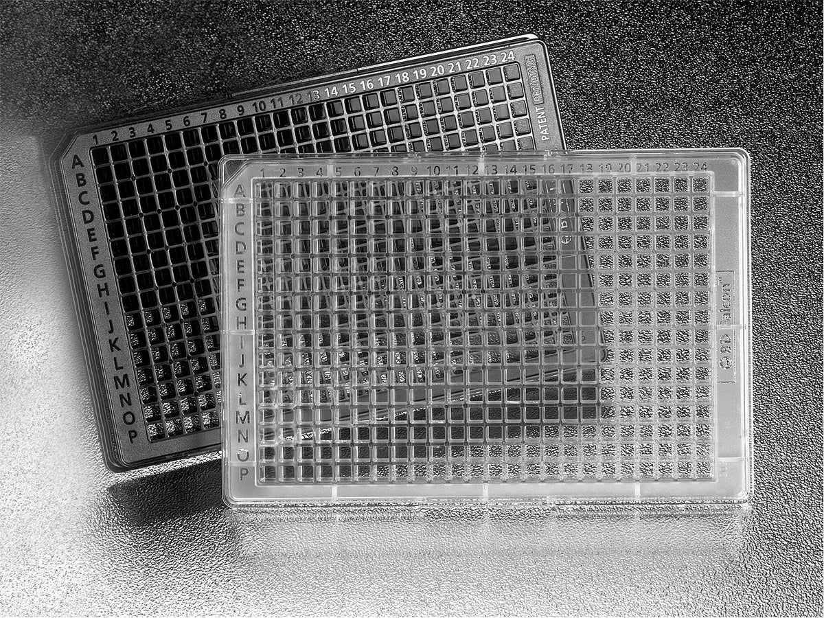 Falcon&#174; 384 Well Clear Flat Bottom TC-Treated Microtest Microplate, with Lid, Sterile, 5/Pack, 50/Case